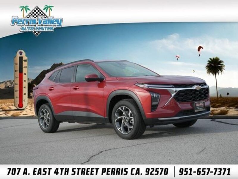 Used 2024 Chevrolet Trax LTImage 1