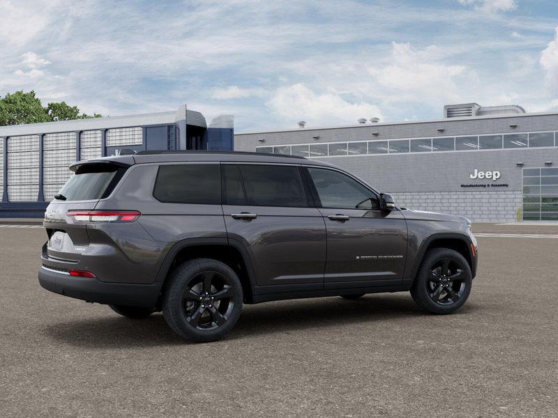 New 2026 Jeep Grand Cherokee L Limited 4x4