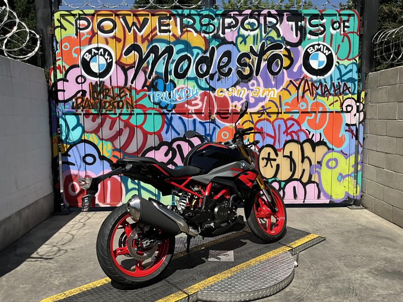 New 2025 BMW G 310 R Image 4