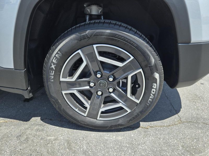 New 2026 Jeep Cherokee Limited 4x4