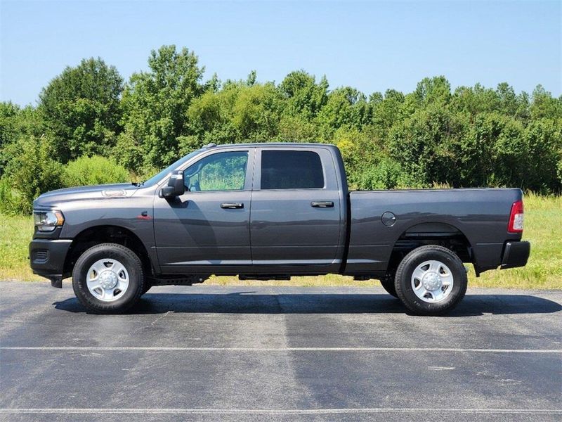 2024 RAM 2500 Tradesman Crew Cab 4x4 6