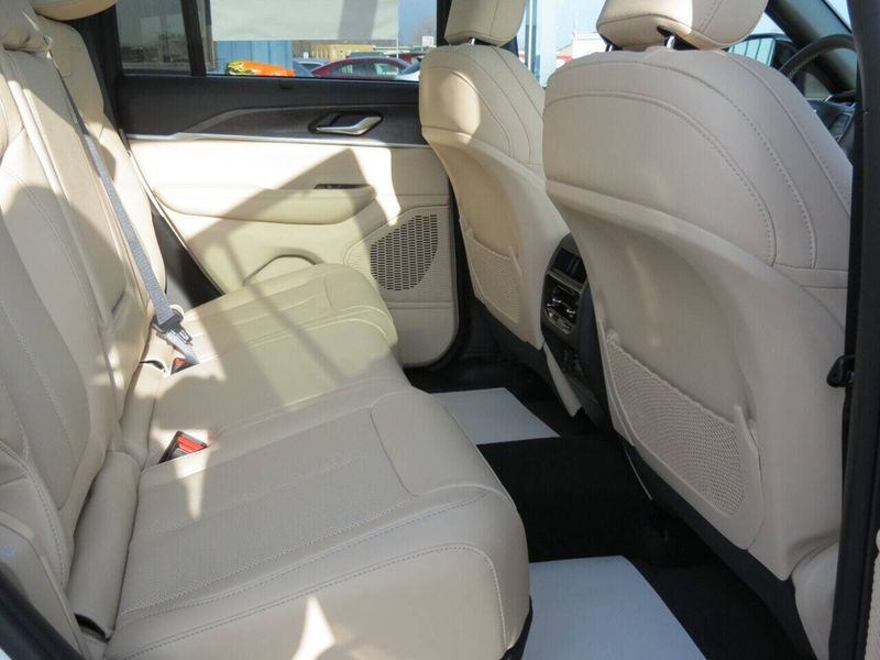 2024 Jeep Grand Cherokee Limited 4x4 in a Bright White Clear Coat exterior color and Taninterior. Militello Motors ​507-200-4344 militellomotors.net 