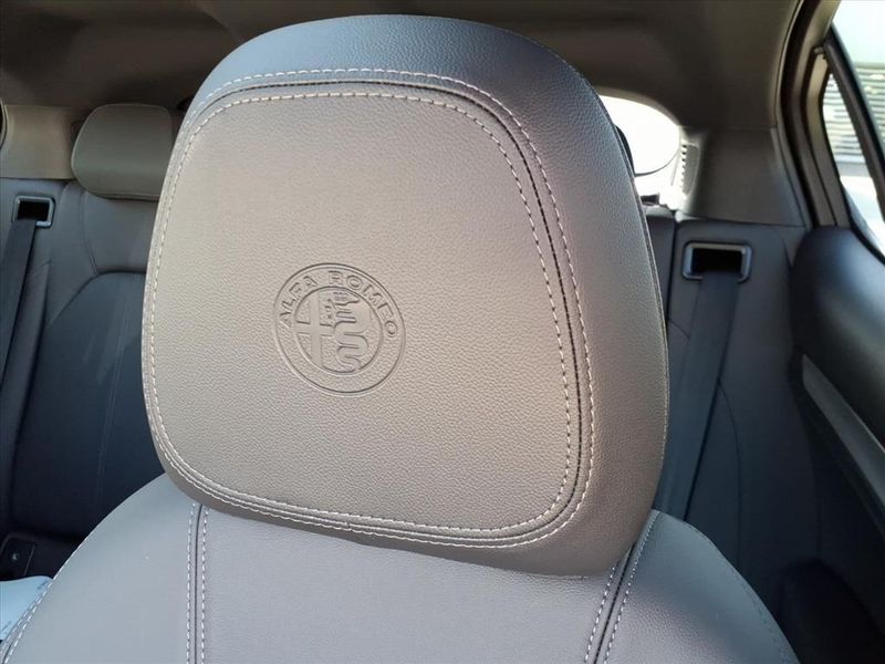 New 2026 Alfa Romeo Stelvio SprintImage 15