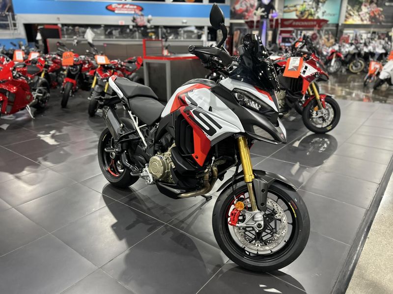 New 2025 Ducati MULTISTRADA V4 RS Image 1