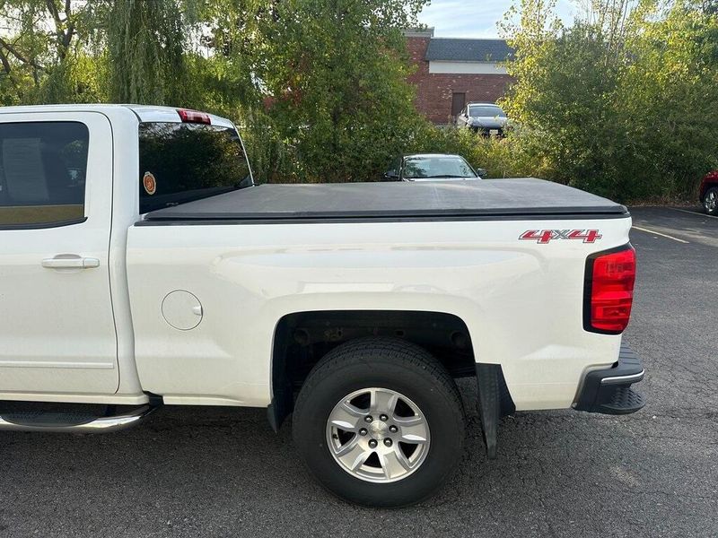 2016 Chevrolet Silverado 1500 LT photo 16