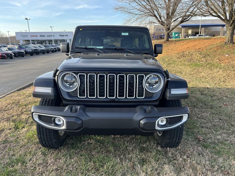 New 2026 Jeep Wrangler 4-door SaharaImage 2