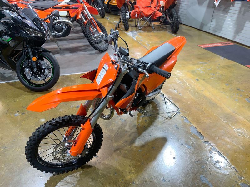 New 2025 KTM 85 SX 17&sol;14 Image 18