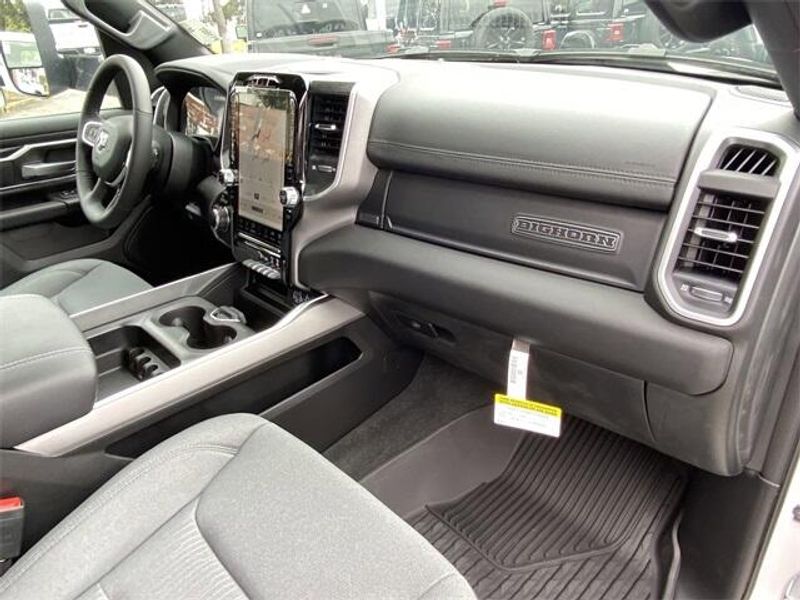 2023 RAM 1500 Big Horn Crew Cab 4x4 6