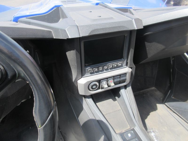 USED 2023 POLARIS SLINGSHOT SL AUTODRIVE Image 12