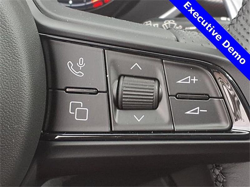 New 2025 Alfa Romeo Stelvio VeloceImage 18