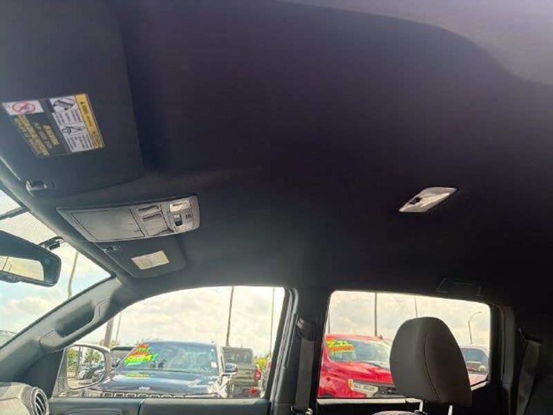 Used 2016 Toyota Tacoma TRD Off-RoadImage 17