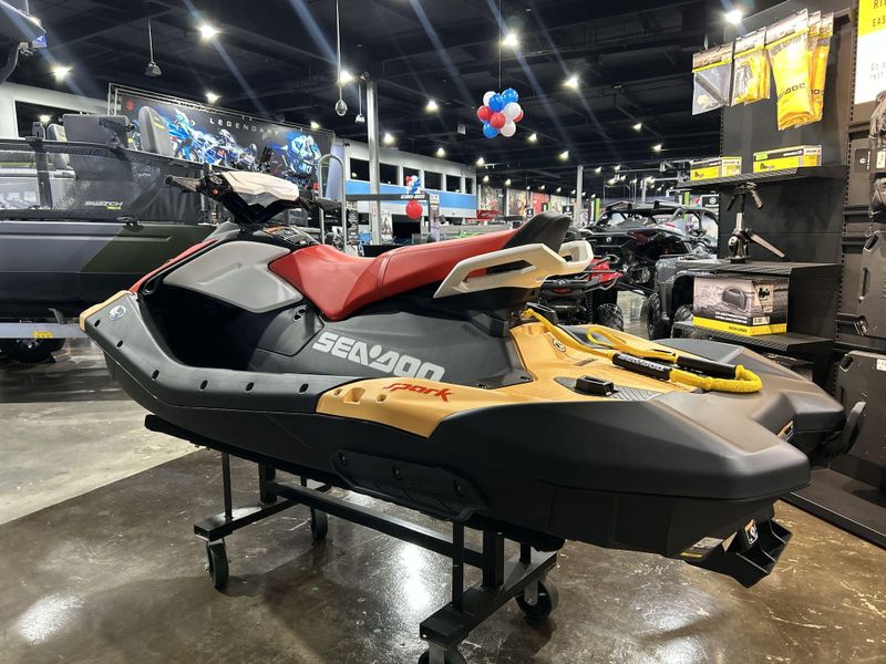 New 2024 Sea-Doo SPARK FOR 3 90 (SOUND SYSTEM) Image 15