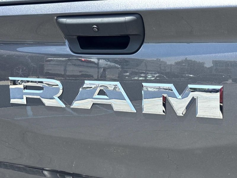 New 2026 RAM 1500 Big Horn 4x2 Crew Cab 5'7 Box