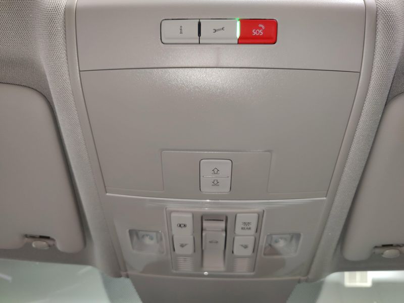 Used 2023 Volkswagen Atlas V6 AWD SEL Premium R-Line w/SunroofImage 33