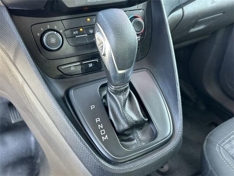 2022 Ford Transit Connect XLImage 28