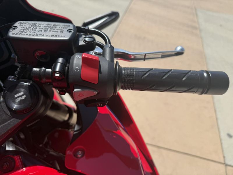 New 2025 Honda CBR500R ABS Image 14