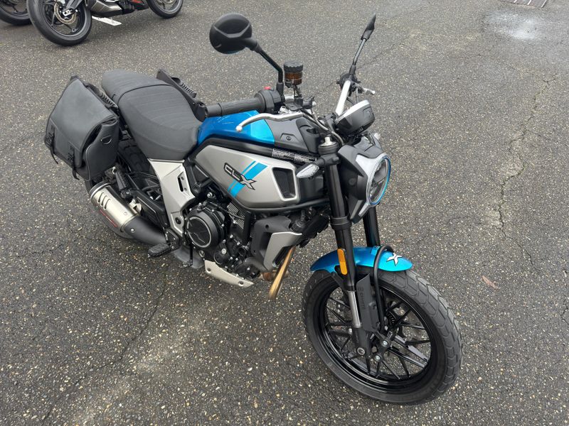 2024 CFMOTO CLX 700 - ZEHPHYR BLUE 