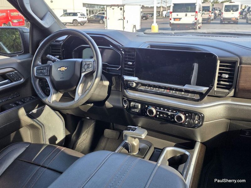 Used 2024 Chevrolet Silverado 1500 High Country