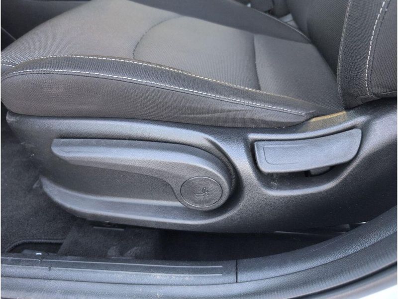 Used 2024 Kia Forte LXSImage 11