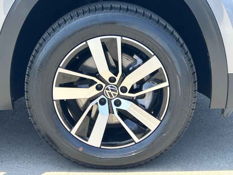 Used 2022 Volkswagen Atlas 2.0T SEImage 8