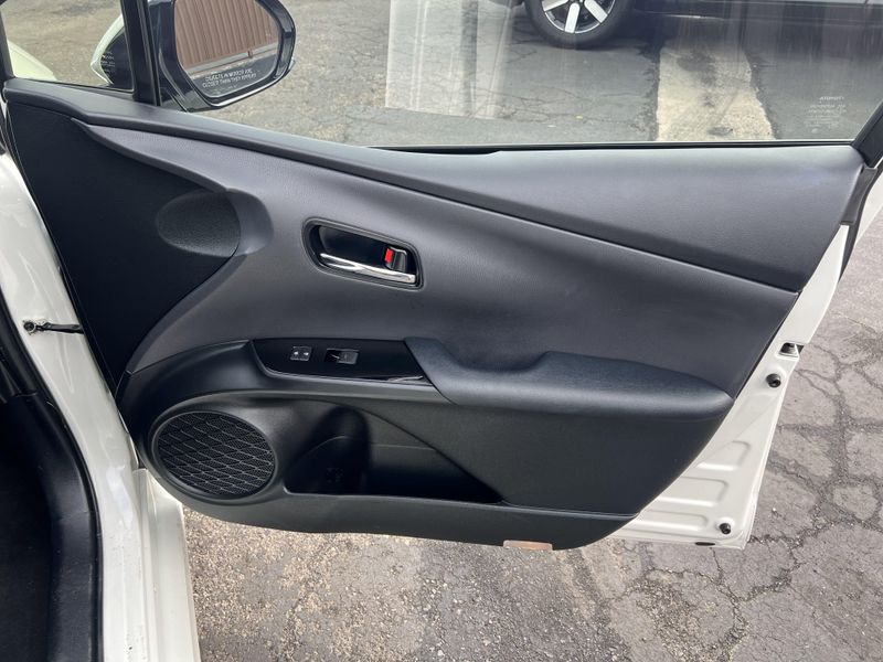 2019 Toyota Prius Prime PlusImage 31