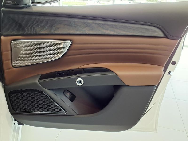 New 2025 Maserati Grecale Image 15