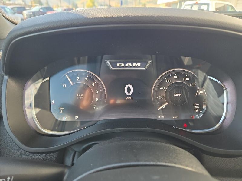 2025 Ram 1500 Big Horn photo 13