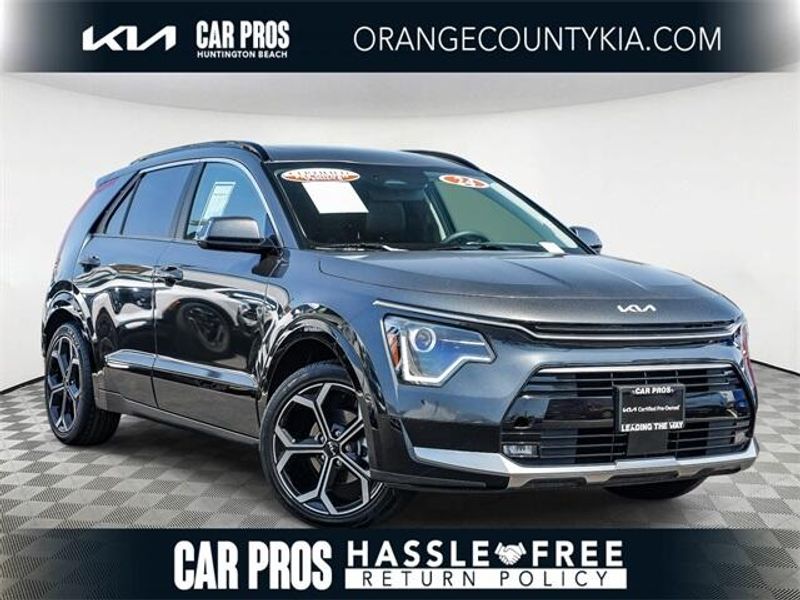 Used 2024 Kia Niro EX TouringImage 1