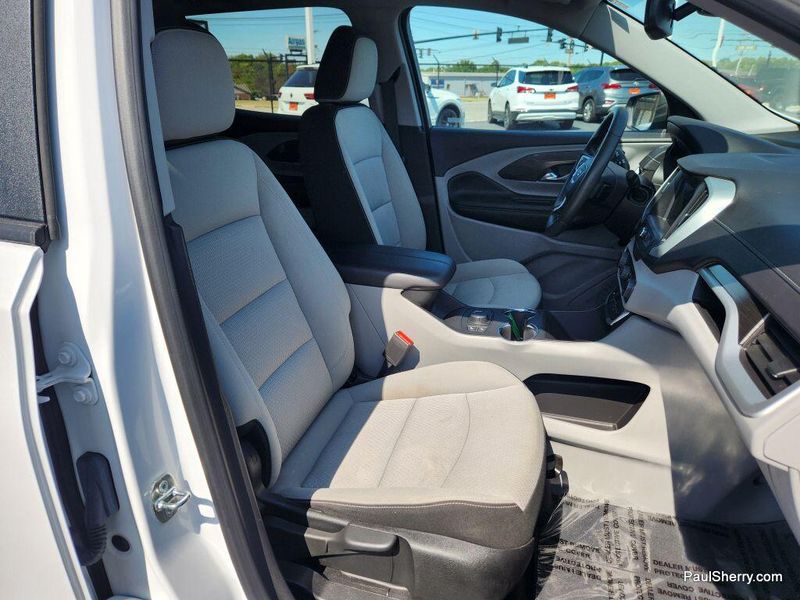 Used 2023 GMC Terrain SLE