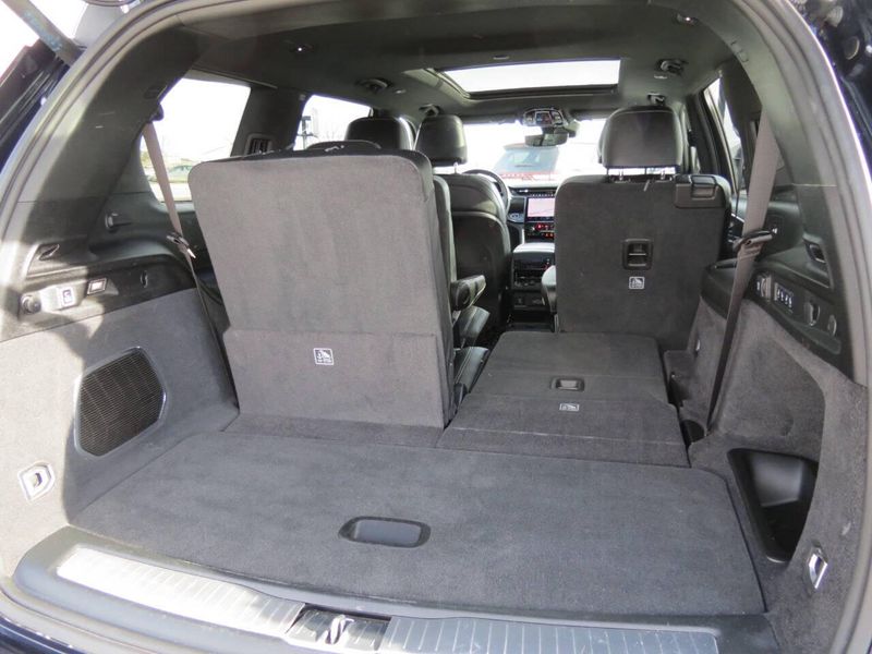 Used 2024 Jeep Grand Cherokee L Overland 4x4 4dr SUVImage 20