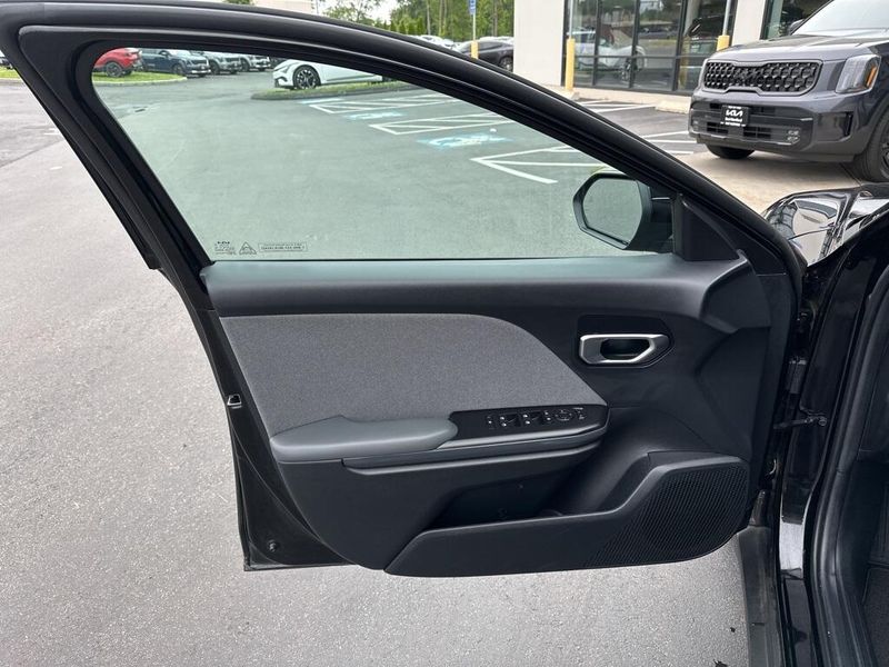 2025 Kia K4 EXImage 26