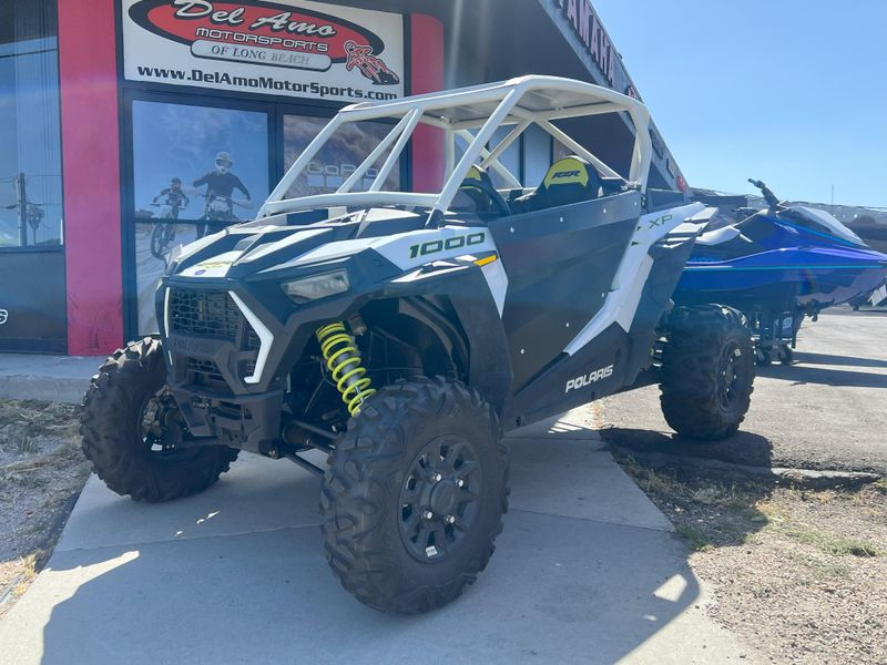 2021 Polaris RZR XP 1000 SPORT WHITE LIGHTNING SPORT Image 1