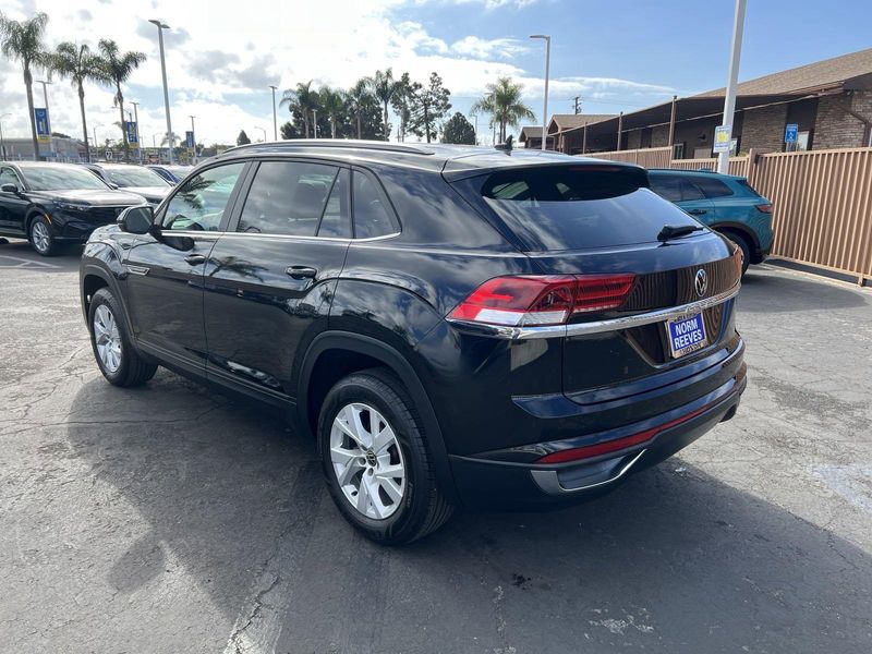 2021 Volkswagen Atlas Cross Sport 2.0T SImage 2