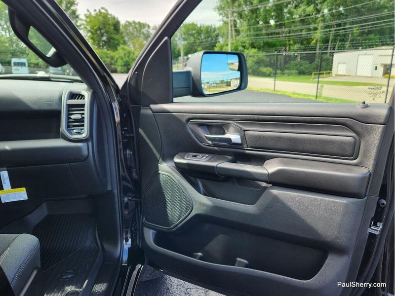 New 2026 RAM 1500 Warlock Crew Cab 4x4 5'7' Box