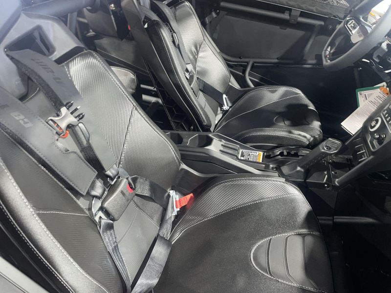 New 2027 Can-Am MAVERICK X3 MAX X RS TURBO RR Image 26