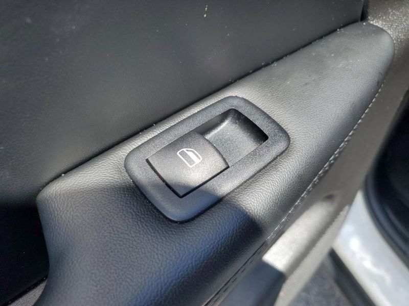 2019 Jeep Grand Cherokee Laredo EImage 15
