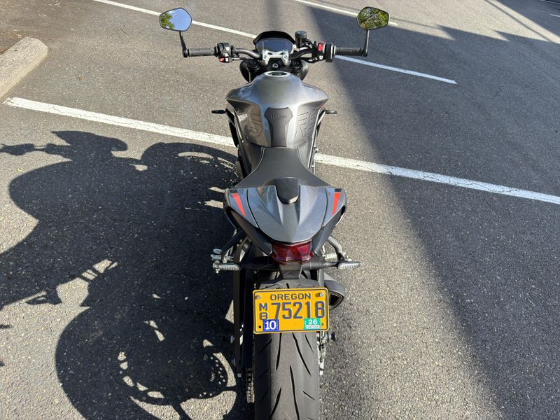 2024 Triumph Street Triple 765 RS 