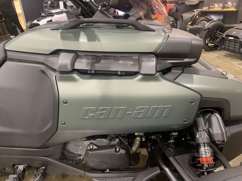 New 2025 Can-Am CANYON REDROCK Image 15