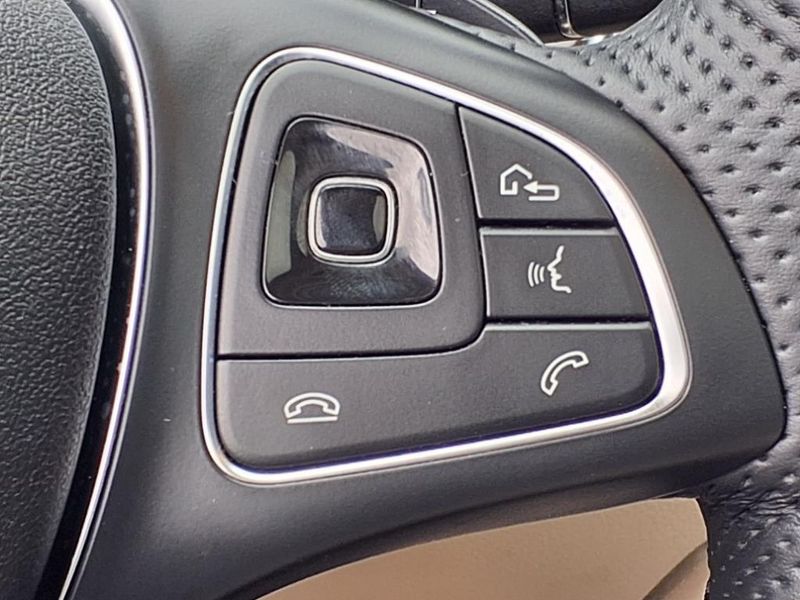 2018 Mercedes-Benz E 300 300Image 20