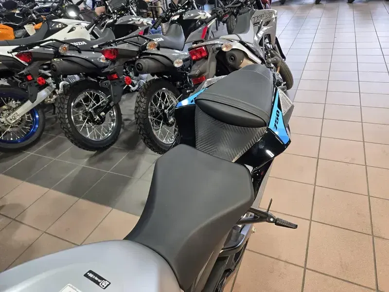 NEW 2026 SUZUKI GSXR750 Image 10