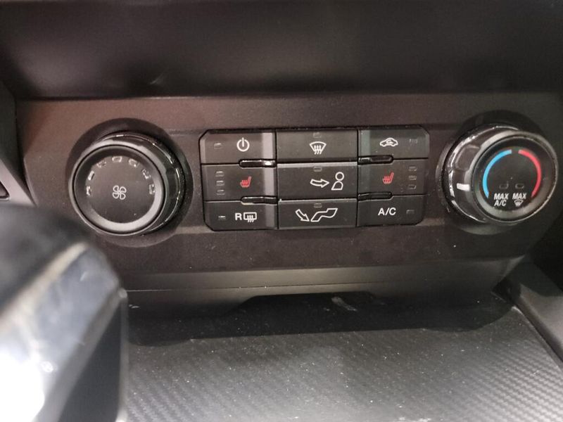 2020 Ford F-150 XLT photo 20