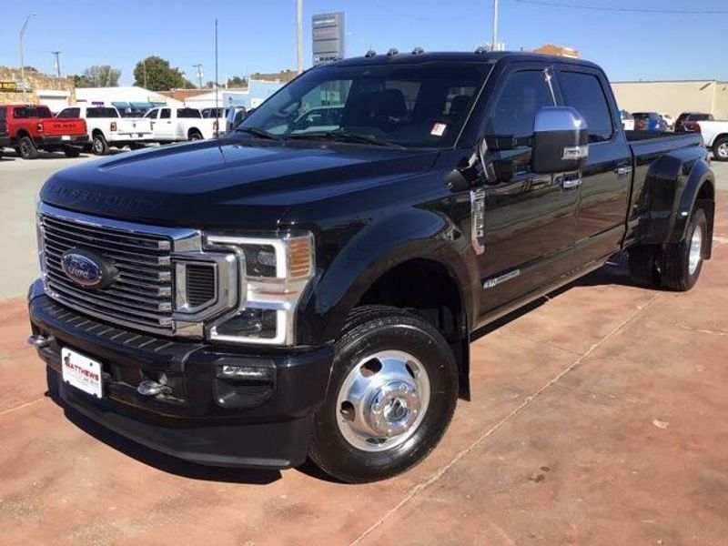 2022 Ford F-350 PlatinumImage 9