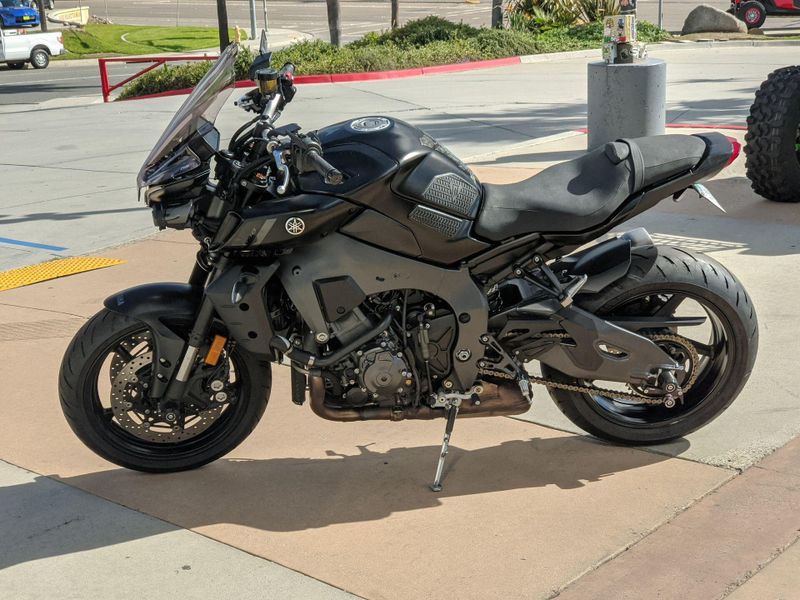 Used 2023 Yamaha MT-10 CA Image 14