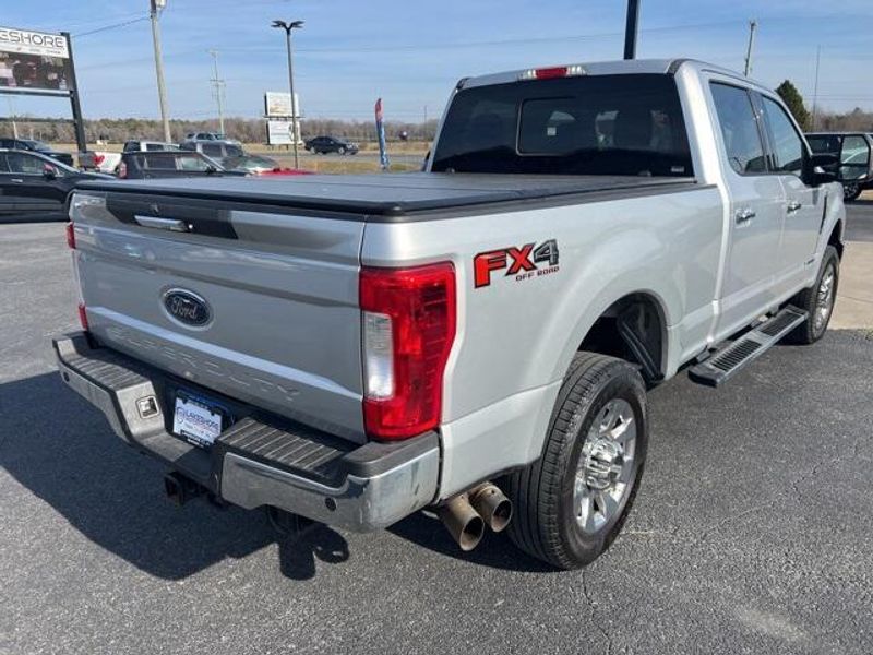 2017 Ford F-250 LariatImage 7