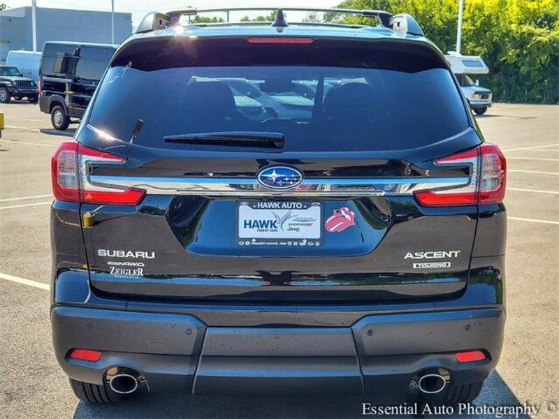 2023 Subaru Ascent Touring photo 2
