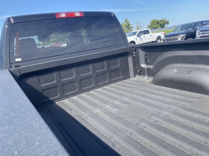 2025 Ram 2500 Big Horn photo 9