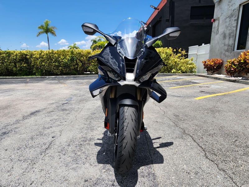 2026 BMW S 1000 RRImage 2