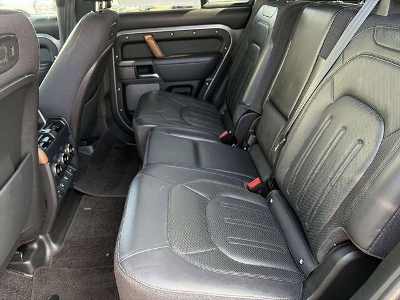 Used 2021 Land Rover Defender 110 XImage 17