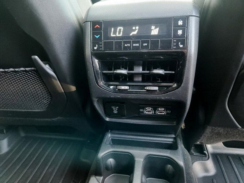 Used 2024 Jeep Grand Cherokee L Limited