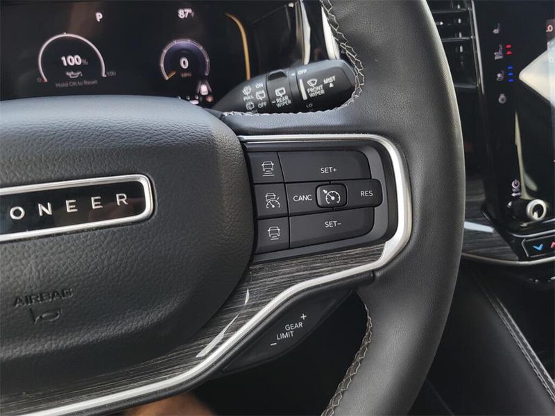 2022 Jeep Wagoneer Series IIIImage 15